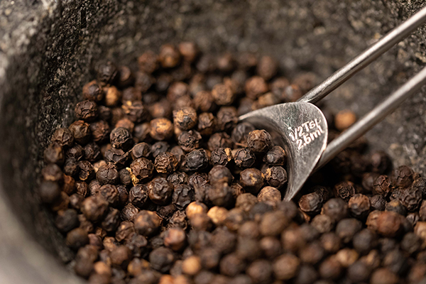 Pantry Ingredients – Tellicherry Black Pepper